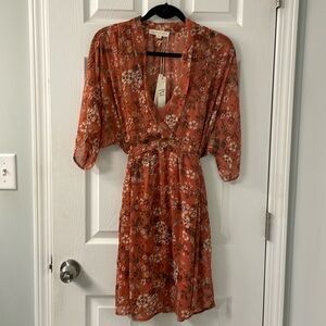 NWT Lovestitch Floral Vneck Light Dress